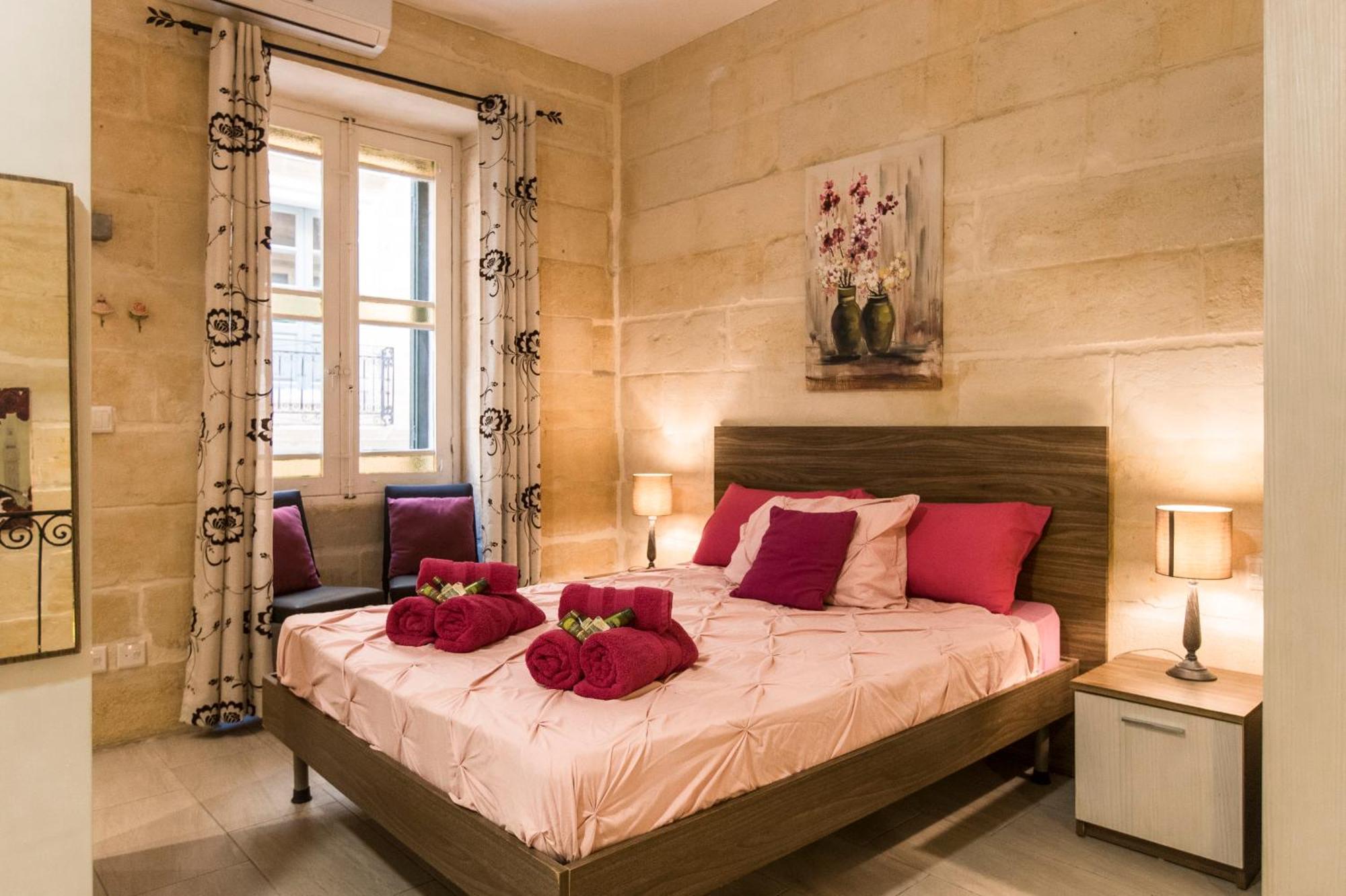 Gb Suites - Triplex Apartment La Valette Extérieur photo